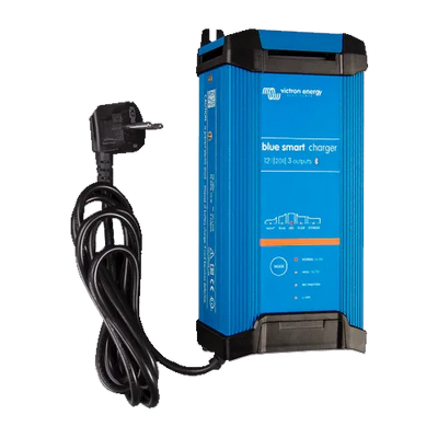 Victron Blue Smart IP22 12/20 (3) | Três saídas, carregamento preciso