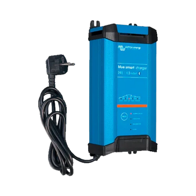 Victron Blue Smart IP22 24/16 (3) | Três saídas e VE.Smart