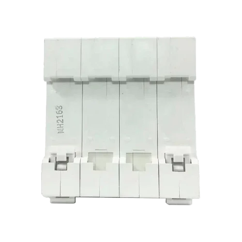 Magnetotérmico XL8-63 4P 40A 400V AC Curva C